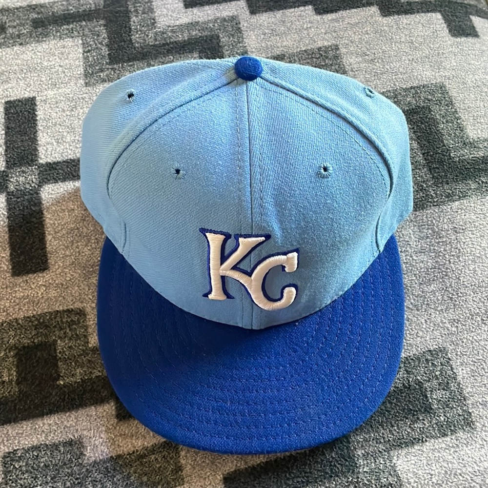 💠KANSAS CITY ROYALS FITTED HAT SIZE 7 1/2💠